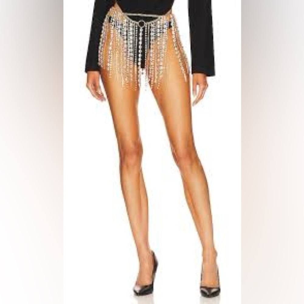 Penny Skirt in Gold
Camila Coelho